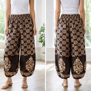 Chic Black and Tan Patterned Flare Pants